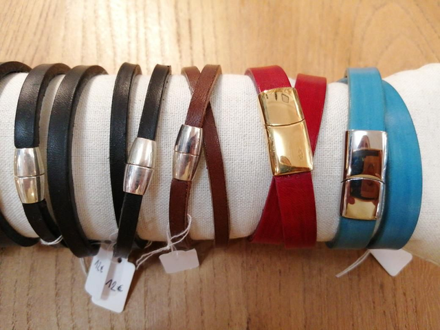 Bracelet cuir double tour fermoir aimanté