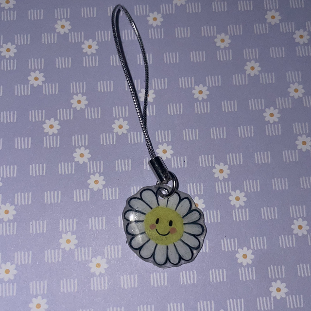 Phone charm Marguerite 