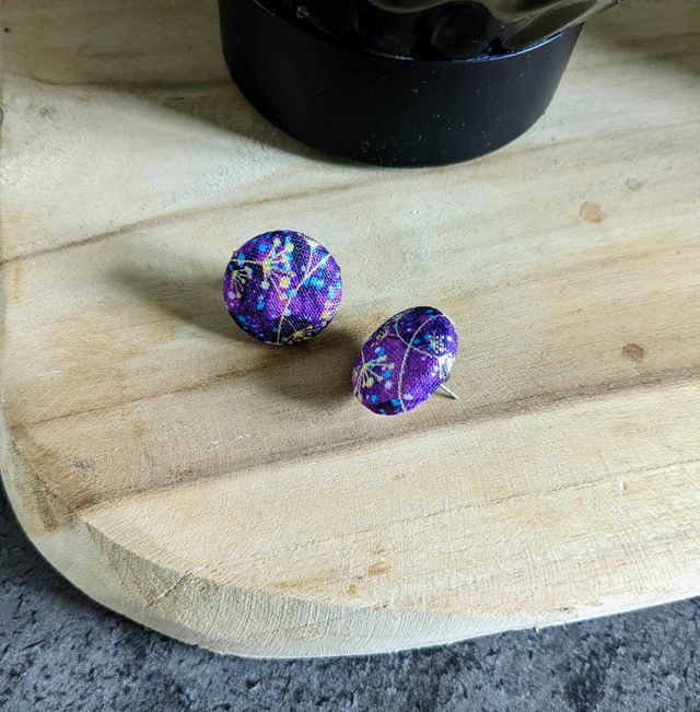 Boucles d'oreilles boutons