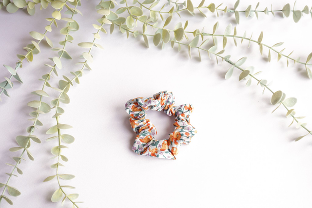 Tulip Scrunchie 