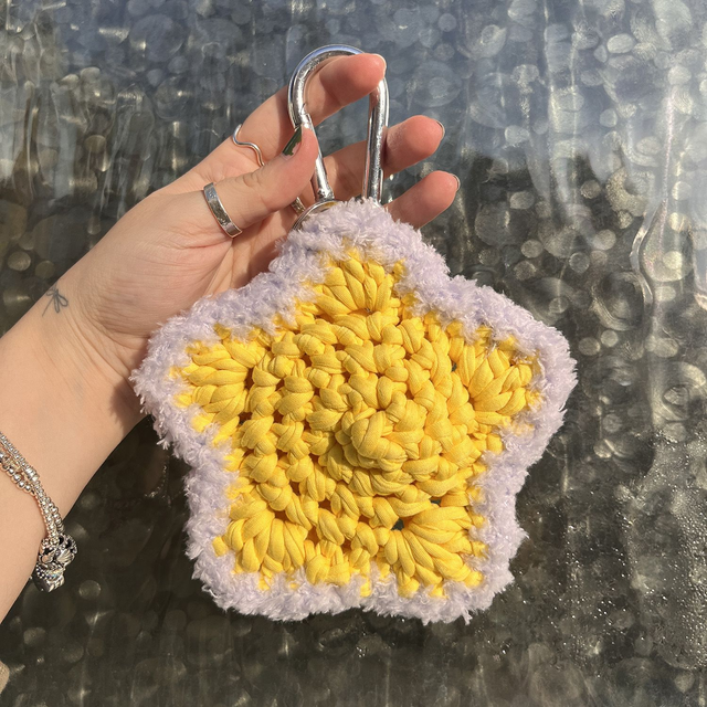 Yellow and Lilac T-shirt Star Carabiner