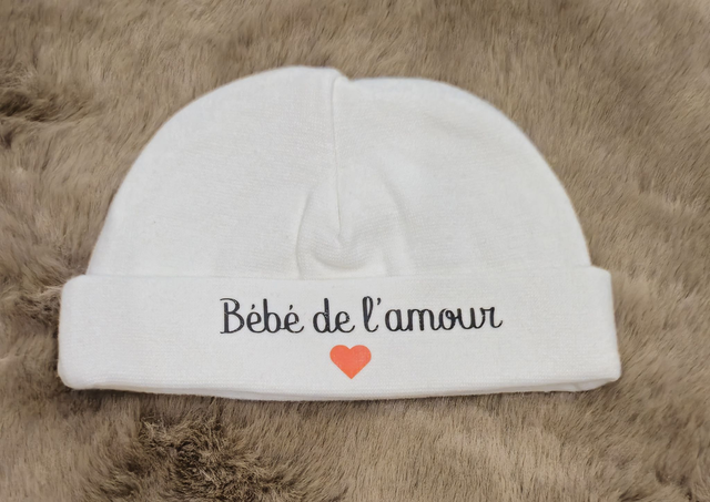 Bonnet de naissance " Bébé de l'amour"