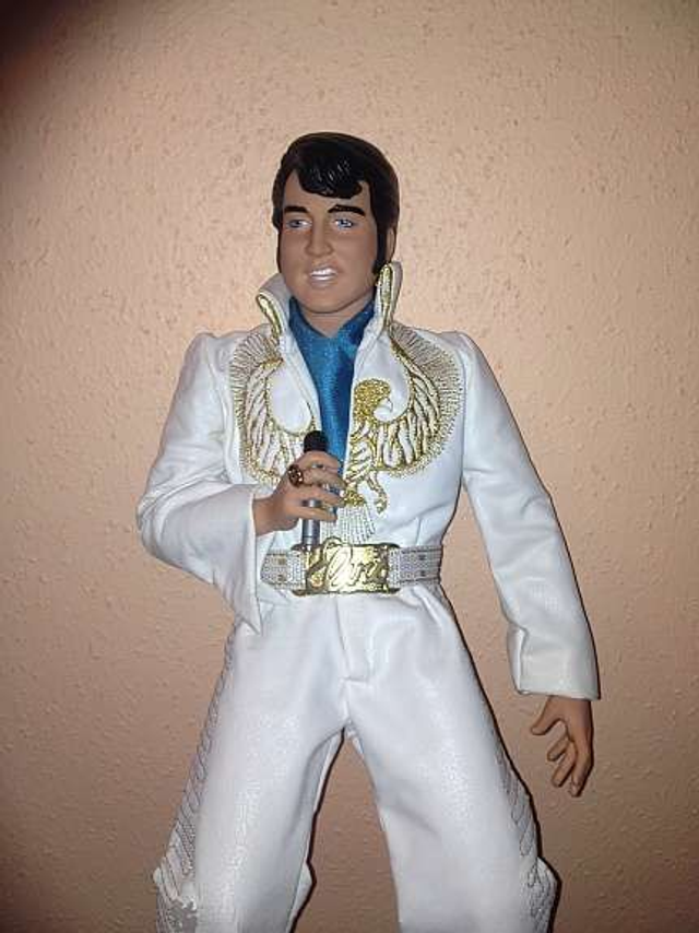 Elvis in Concert Sammlerpuppe 