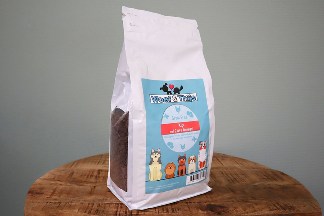 Kip met Zoete Aardappel en Kruiden kleine brokjes 2kg 