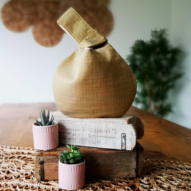 Knot Handbag - Ancient Gold