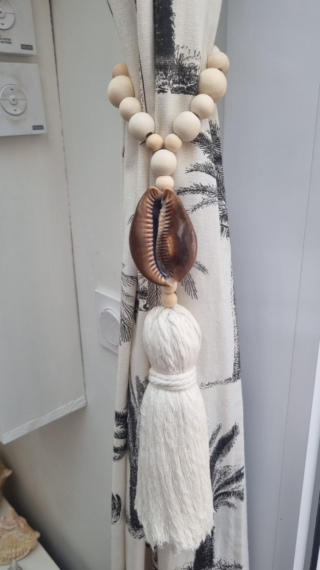 Embrasse coquillage pompon beige