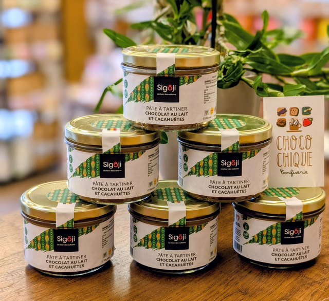 Pâte à tartiner Chocolat au lait et Cacahuètes de chez Sigoji