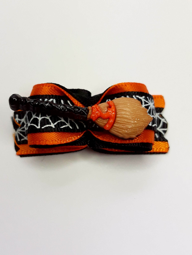 Noeud pour chien simple coque-halloween-balai sorcière