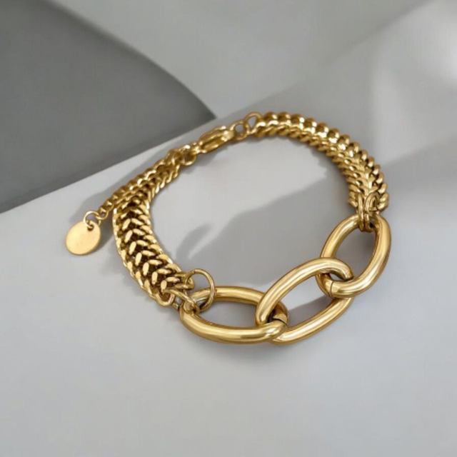 Beautiful Anti-tarnishing 18K Yellow Gold Plated Bracelet.