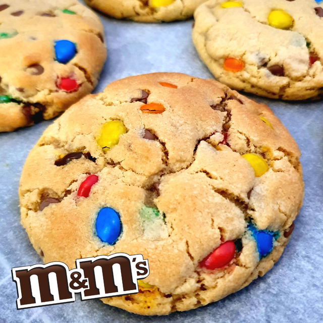 M&amp;M (Milk Chocolate) Cookie