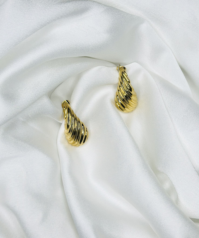 28- Boucles d'oreilles gouttes texturées