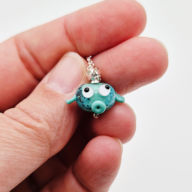 Pendentif Poisson bleu (2)