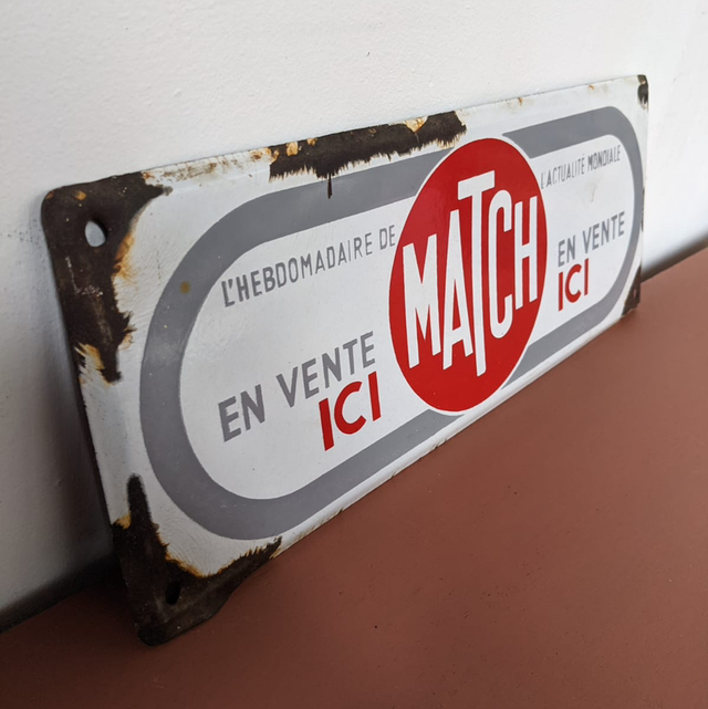 Plaque émaillée publicitaire « Paris Match »