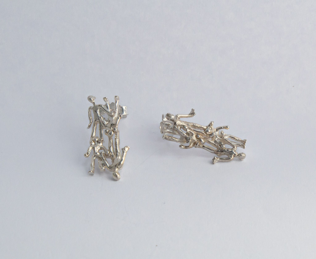 Human earring rectangular