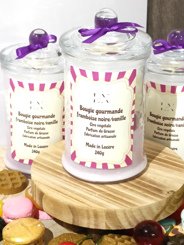 Bougie bonbonnière gourmande framboise noire vanille