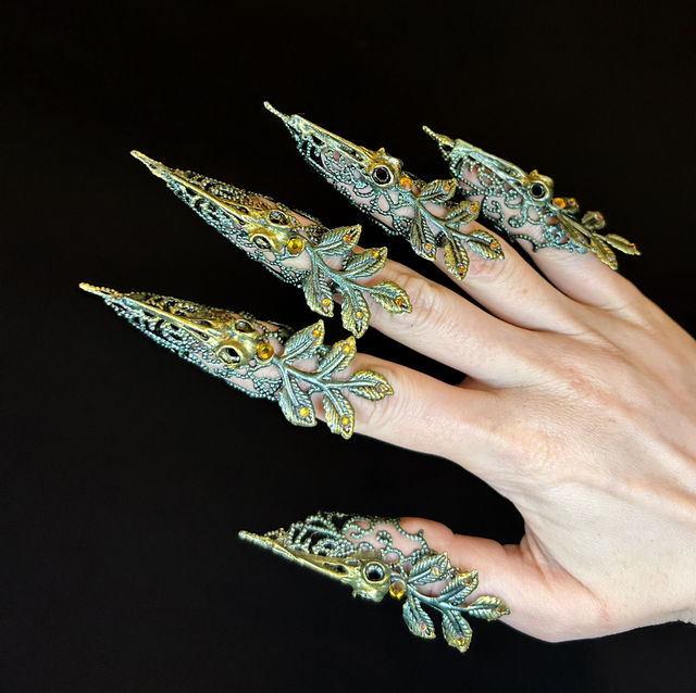 Sylvaris nail claws 