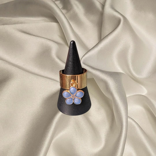 Bague doré petite fleur lavande