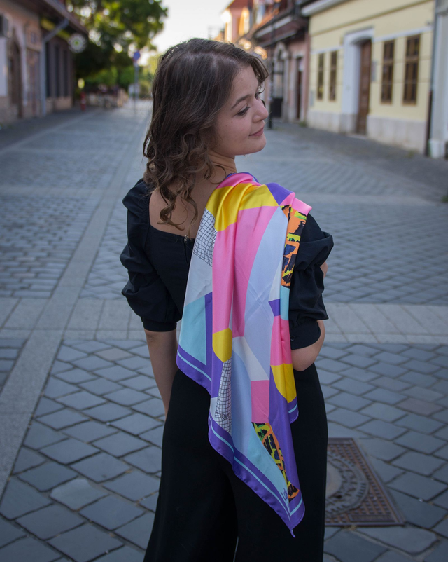 SUBURBAN Cube / Kocka