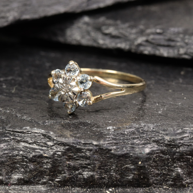 Vintage 9K 9Ct 375 Solid Yellow Gold Round Cut Blue Topaz Diamond November Natural Gemstone Star Cluster Design Ring Size M 1/2 - 6 1/4