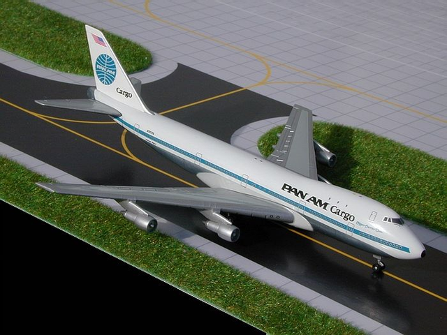 PanAm B747-100F (N901PA) &#039;Clipper Carrier Dove&#039;, 1:400