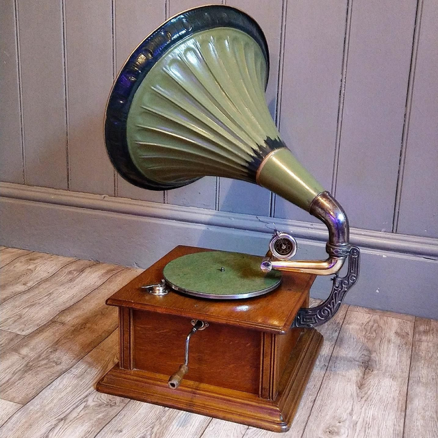 Swiss Horn Gramophone SOLD! 
