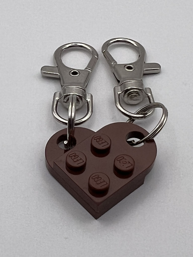 Lego Heart Keyring - Brown.