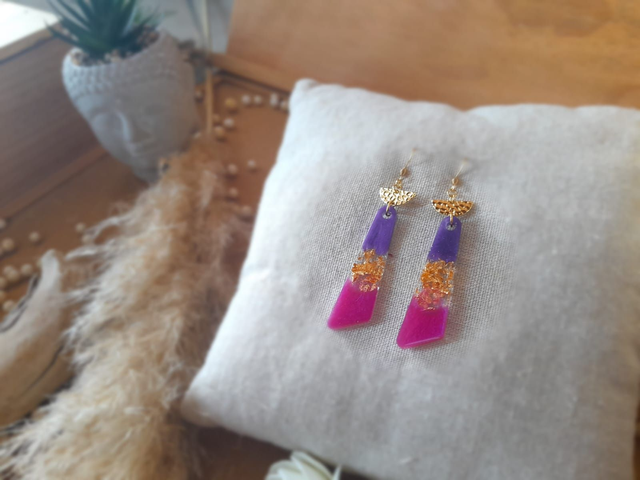 ✨IRIS ✨Boucles d'oreilles en résine - Rose violet doré