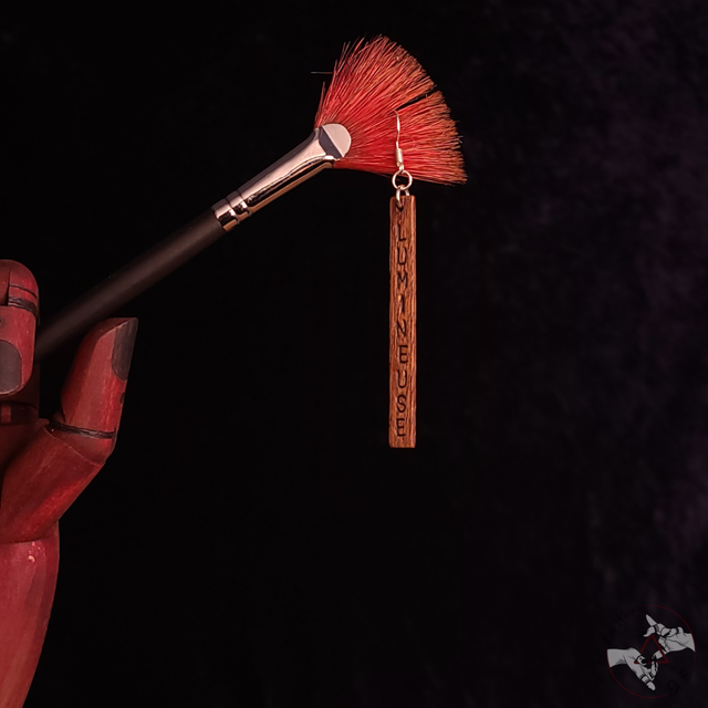 Boucle d&#039;oreille &quot;lumineuse&quot;