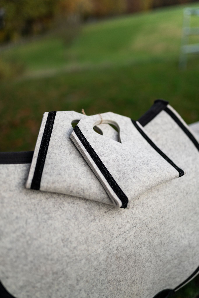 Steigbügelschoner "Filz-Eleganz & Lichtglanz"