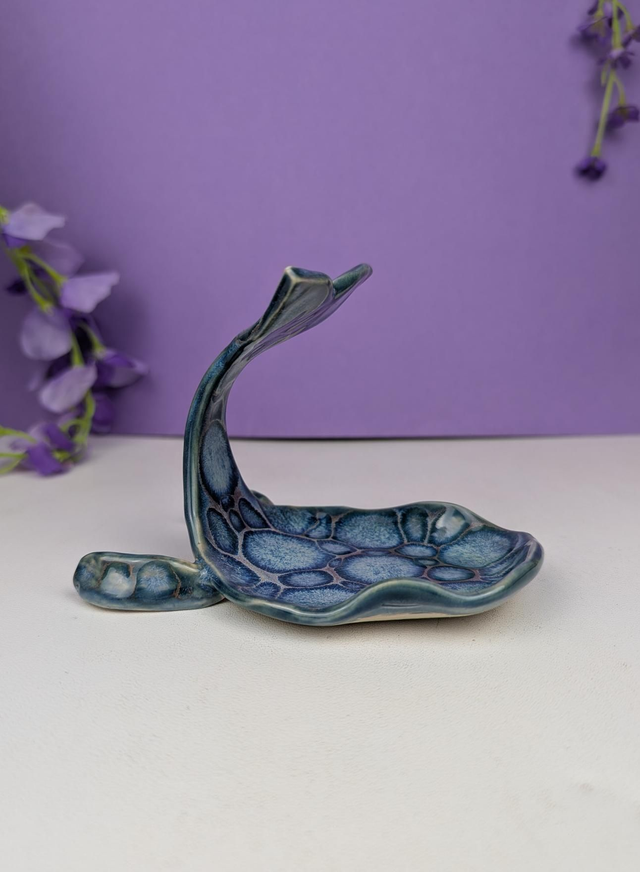 Whale spoon rest