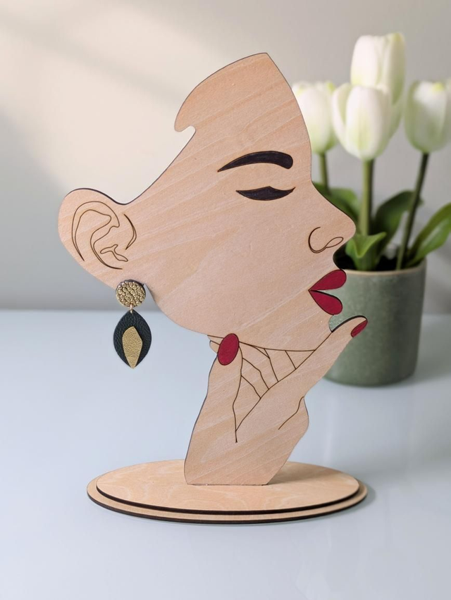Elegant Leaf Earrings