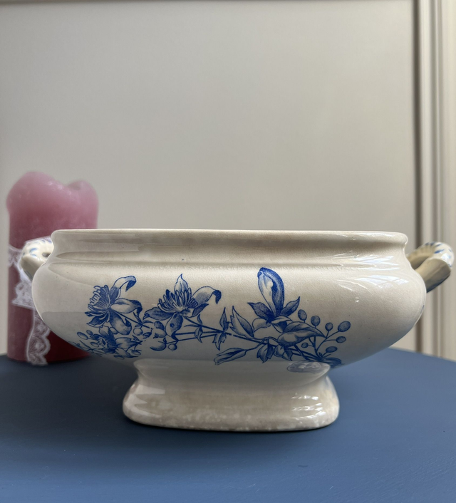 PETUNIA - Bas de soupière Modèle Pétunia de la manufacture Belge BFK