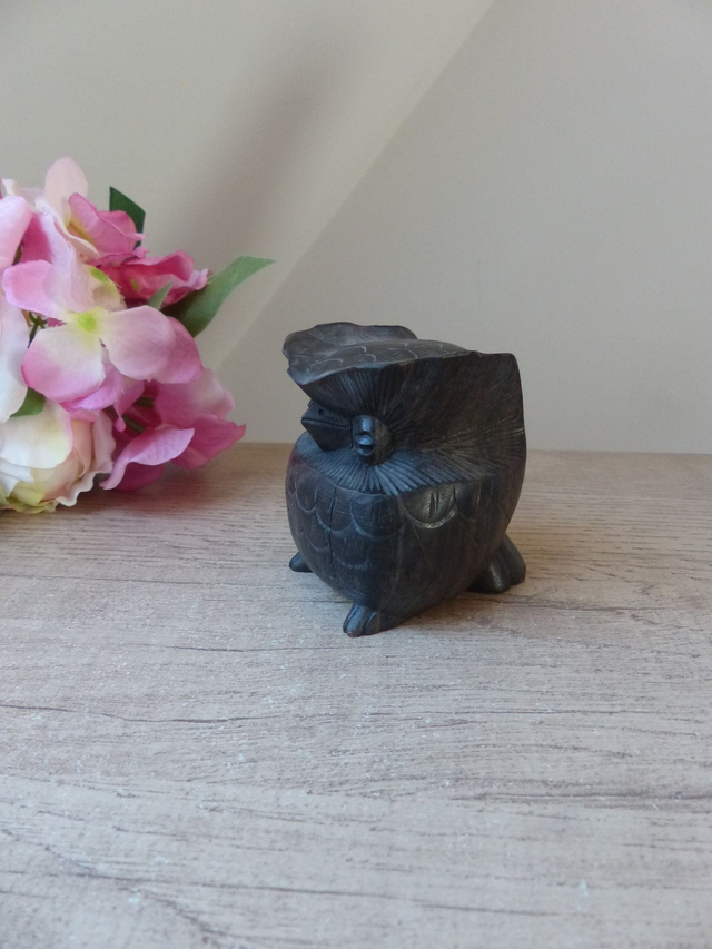 Figurine Vintage Chouette / Hibou Sculptée à la Main – Bois Dur et Plein – Décoration Bureau ou Collection – Artisanat Asiatique