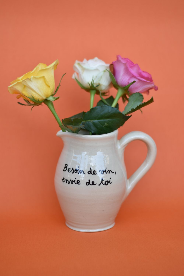 Petit pichet love 💘  Besoin de vin, envie de toi 💘