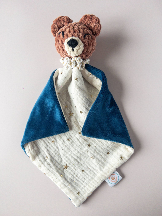 Doudou ours tissu écru et bleu /collerette PHOSPHO