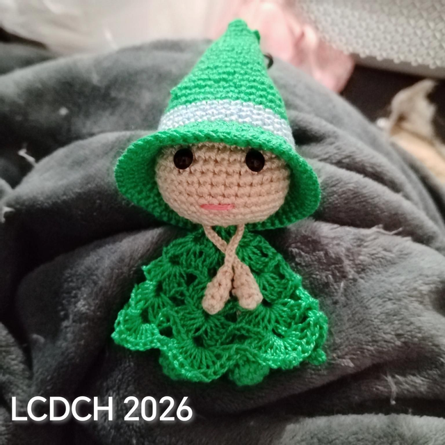 2026 SORCIÈRE EN PORTE CLÉ 