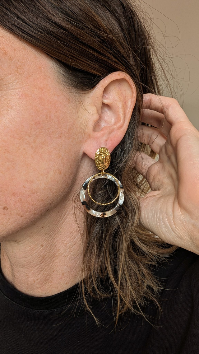 Boucles d'oreilles SIDONIE beige marron