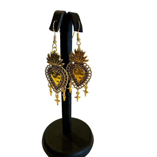 Orecchini cuore sacro e pugnali gold