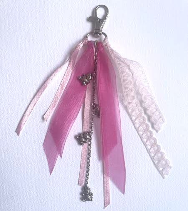 BS4- Bijoux de Sac dentelle et breloques ours