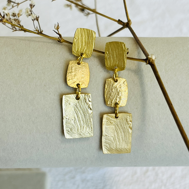 Boucles d&#039;oreilles dorées