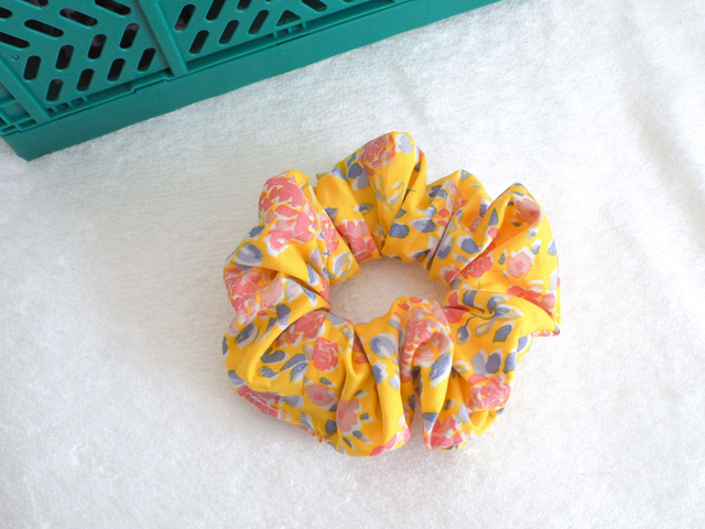 Chouchou moyen ✿ jaune fleuri