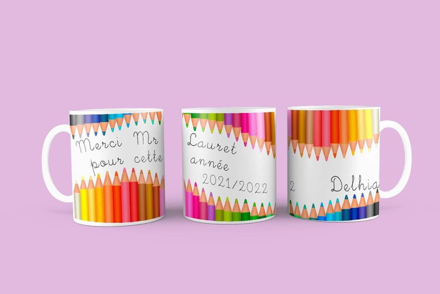 Mug enseignant crayons de couleurs