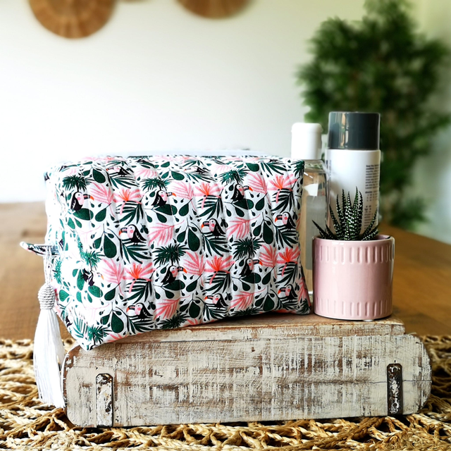 Toiletry Bag Quilted - Toucans