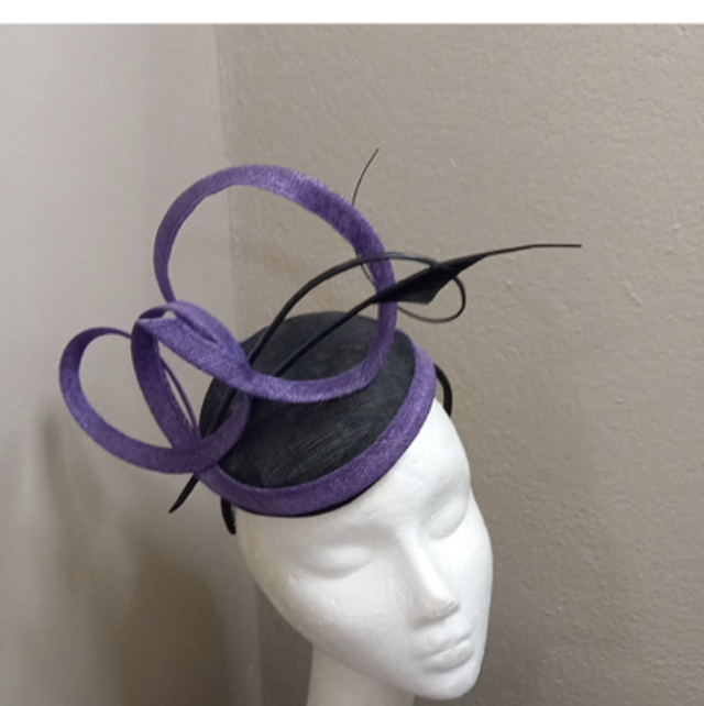 💜Heather purple and black headpiece 