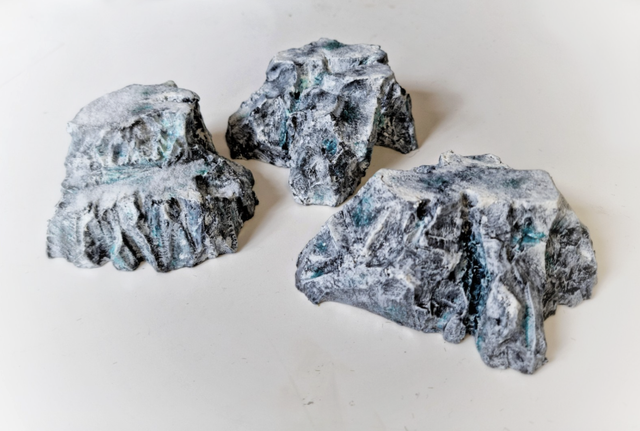 Ready-to-play ice / snow rock set