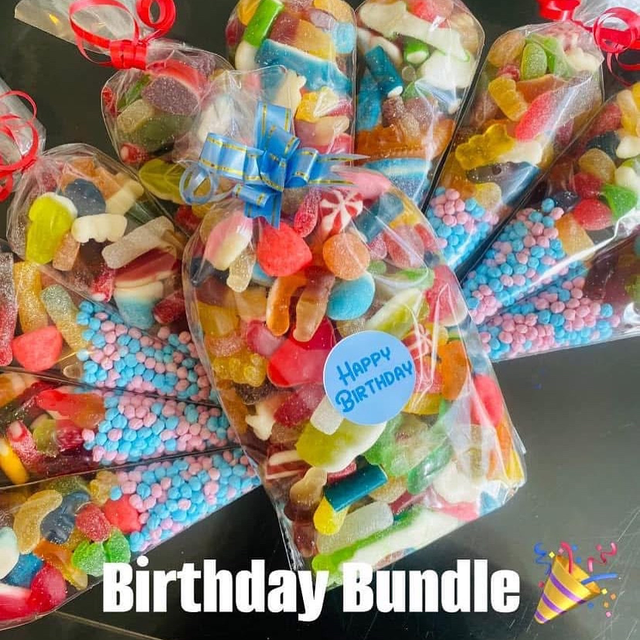 Party bundle 10 x cones with medium bag pink or blue