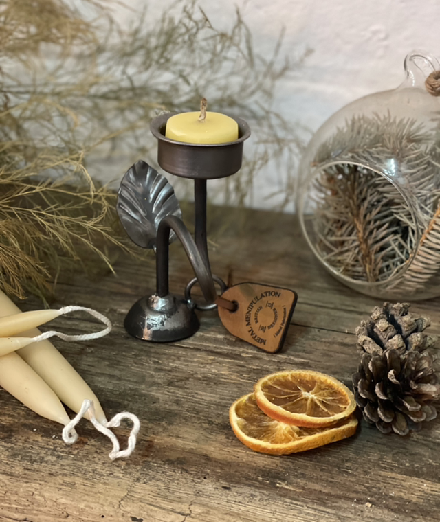 Natural Leaf Tea Light Holder