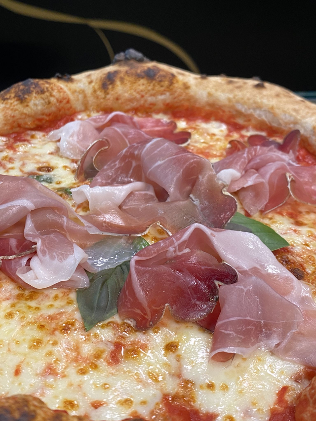 Pizza famiglia Crudo