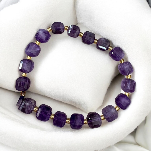 Bracelet Améthyste pierre carré facetté 7x8mm