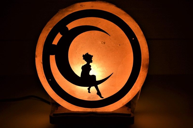 Himalájska soľná lampa – Kruhový tvar – Mesiac